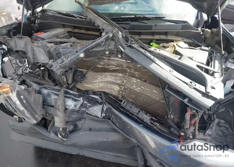 2021 Chevrolet Silverado 1500 4Wd Short Bed Rst из США, поврежденный, VIN 1GCUYEED1MZ193344